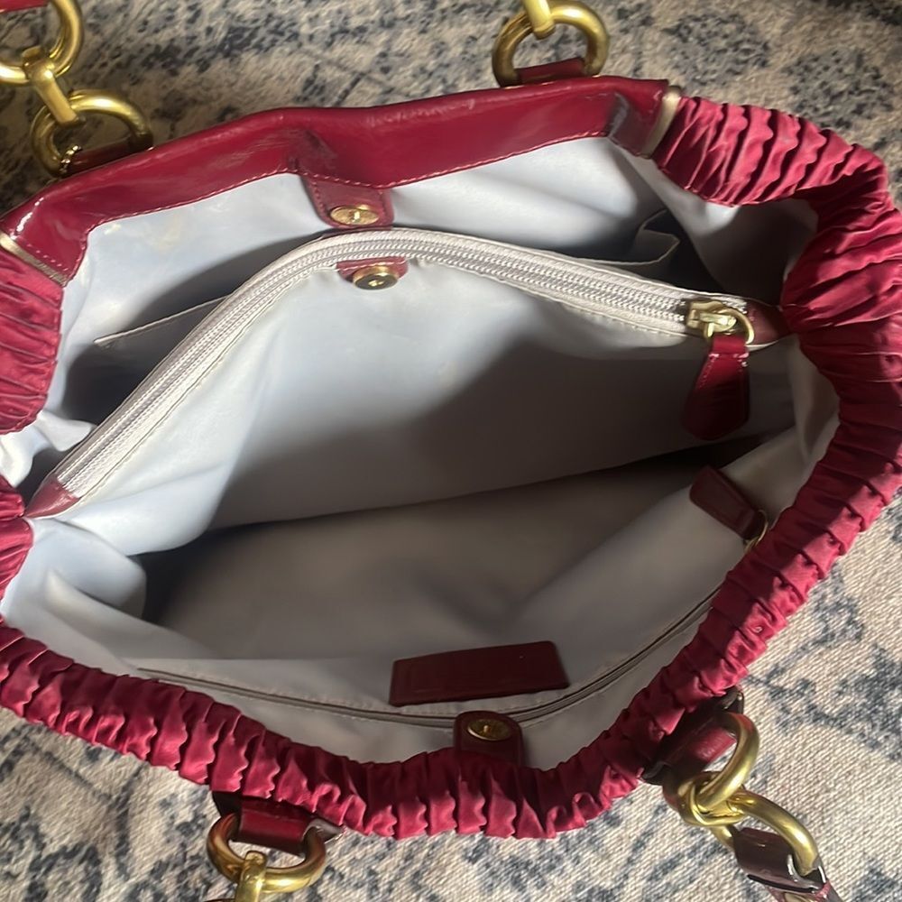 Vintage Coach Ashley Bordeaux Gathered Satin Purse Metallic Wine Patent Leather - Picture 8 of 10